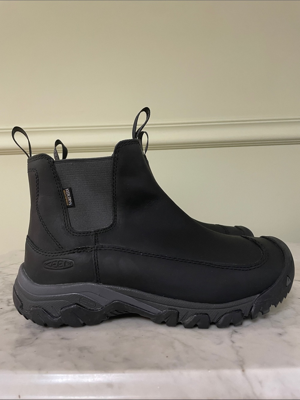 KEEN Men's Anchorage III Waterproof Boot - size 9